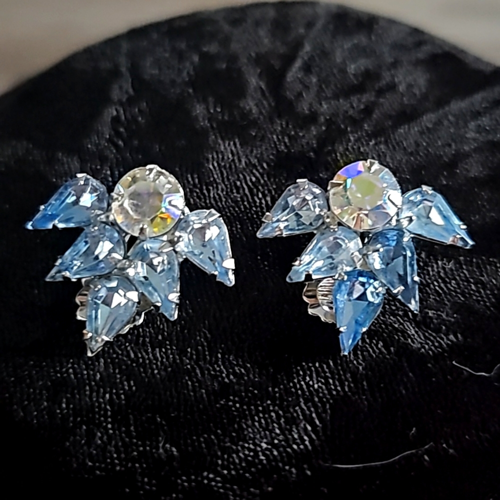 Vintage Weiss Clip-on
